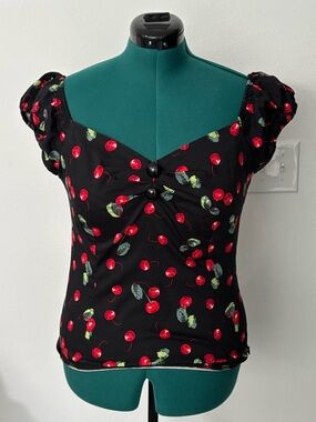 Collectif Black Cherry Print Puff Sleeve Women's Top